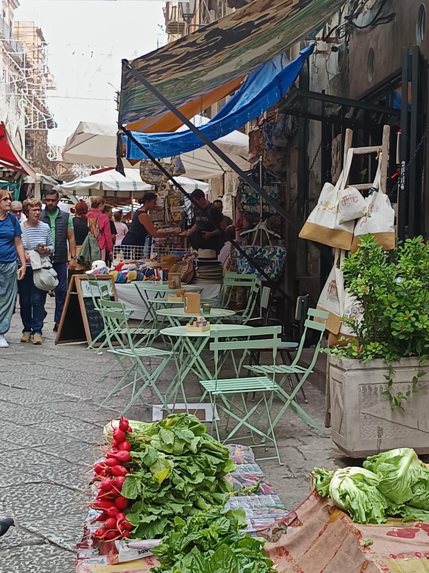 Appartamento al Capo, situato nel cuore di Palermo Esterno foto